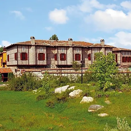 Otantik Club & Hotel Cali