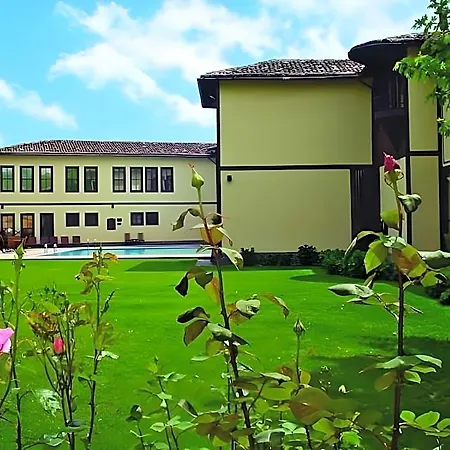 Otantik Club & Hotel Cali