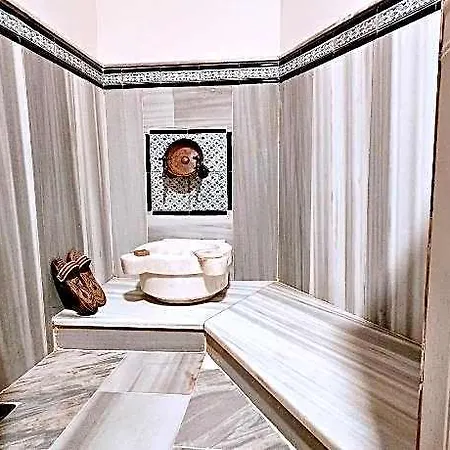 Otantik Club & Hotel 4*
