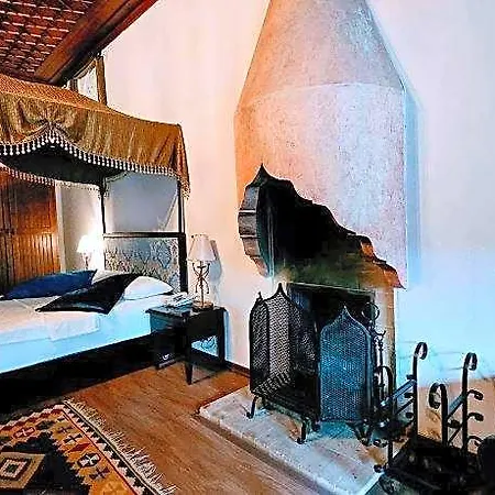 Hotel Otantik Club &